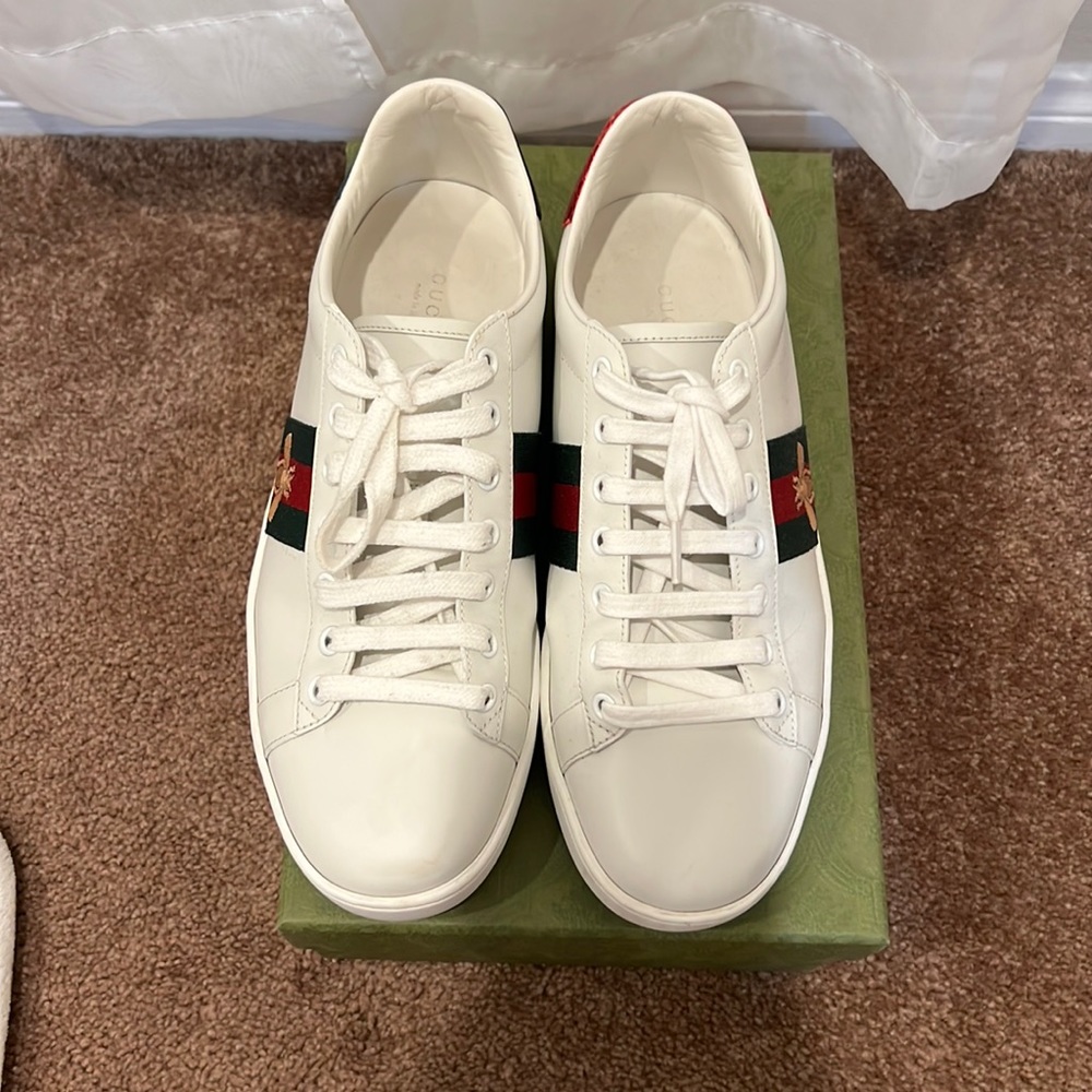Gucci Women’s Ace sneaker shoe with bee | great condition | only worsen once